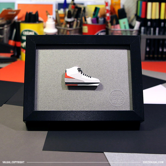 Sneakers Papercut