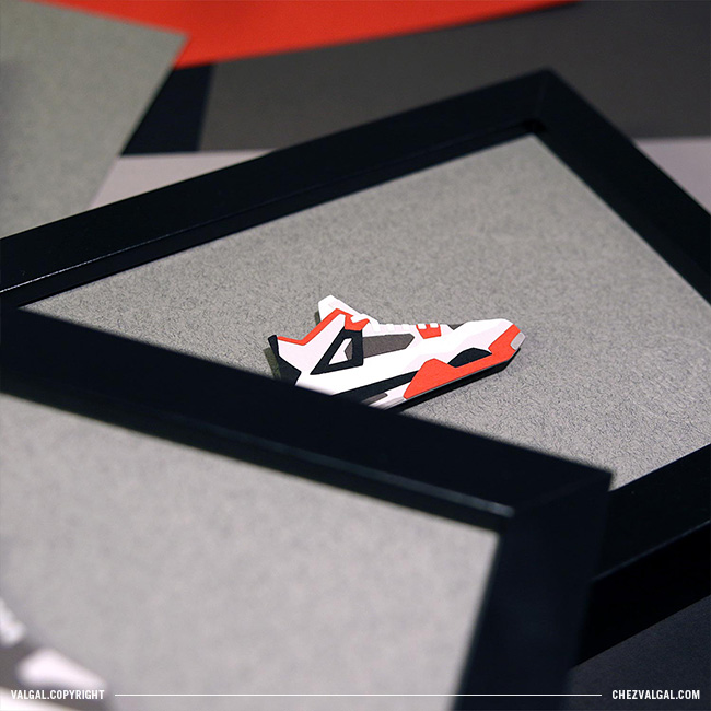 Sneakers Papercut